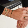 Shiny chain armband goud aanfoto